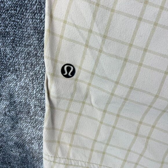 Lululemon Plaid Chino Golf Shorts Men's 38 10.5" Inseam Beige Nylon Spandex - Picture 9 of 11
